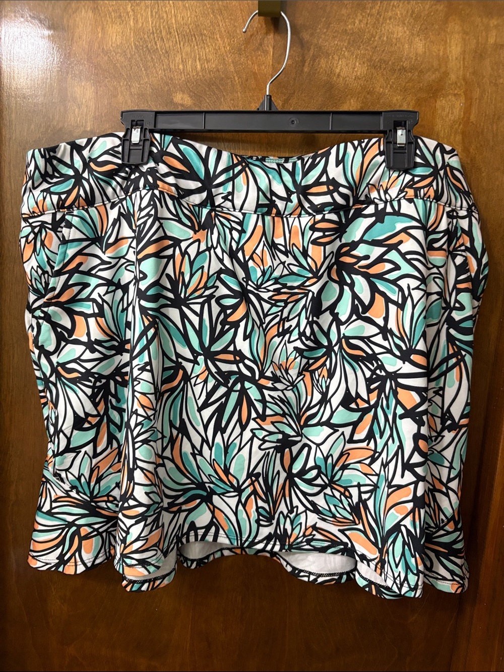 Coral Bay Golf Printed A‑Line Skort in Mint, Coral & Black